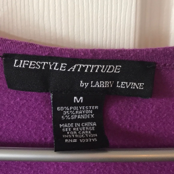 ❤️3 for $10❤️ Ladies Purple Blouse Size Medium - Picture 3 of 4